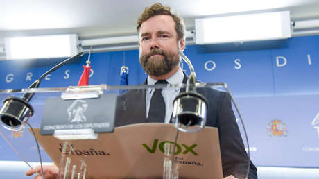 Uno de los principales rostros del partido ultraderechista español Vox deja la política