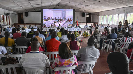 Dos bandas criminales pactan una tregua en un puerto colombiano como parte de la 'paz total'