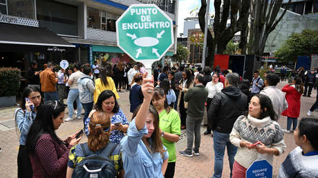 Deslizamientos y una muerte por pánico: lo que dejaron los sismos registrados al centro de Colombia