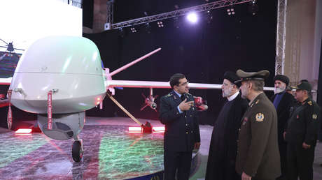 Irán presenta un nuevo dron de ataque y reconocimiento