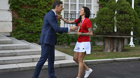 Sánchez tilda de "insuficientes" las disculpas del directivo del fútbol que besó a jugadora española