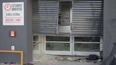 El ministro de Seguridad de Argentina denuncia que detrás de los intentos de saqueo hay grupos que buscan "generar un conflicto"