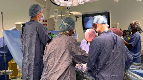 El Reino Unido realiza su primer trasplante de útero