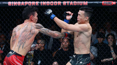 El noble gesto de Max Holloway tras el feroz nocaut al 'Korean Zombie' en su pelea de despedida (VIDEO)