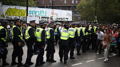 El carnaval de Notting Hill en Londres deja ocho apuñalados, 308 detenidos y más de 70 policías agredidos