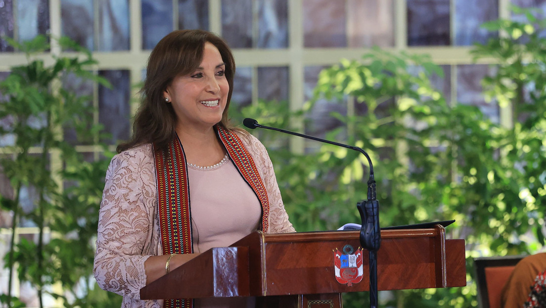 Boluarte renueva su gabinete con cambios de ministros en seis carteras