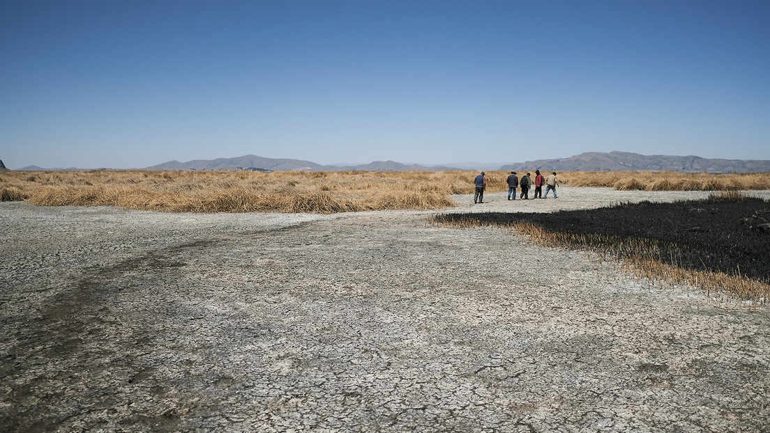 Piden declarar la emergencia en el lago Titicaca por el descenso del nivel de sus aguas