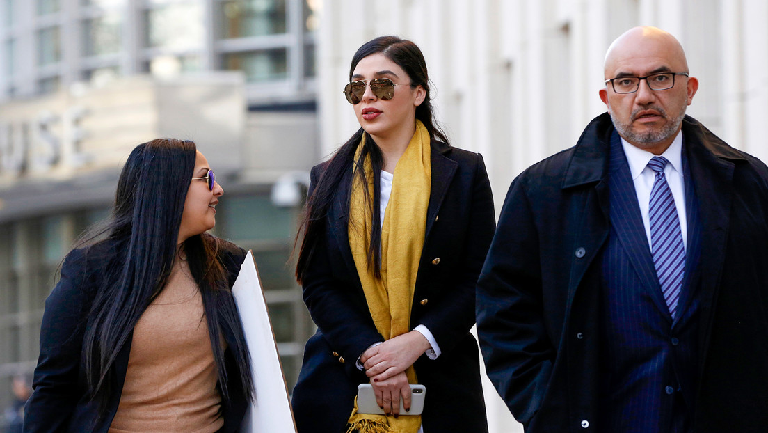 Liberan a Emma Coronel, la esposa del 'Chapo' Guzmán, después de dos años y medio de prisión