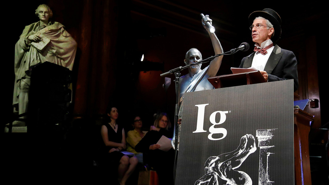 De la 'reanimación' de arañas a la sexualidad de la anchoa: estos son los ganadores del Premio Ig Nobel 2023