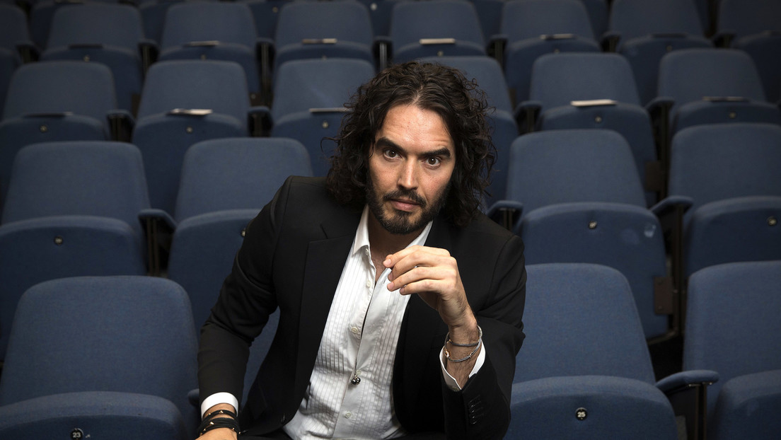 Acusan al actor Russell Brand de abuso sexual contra varias mujeres