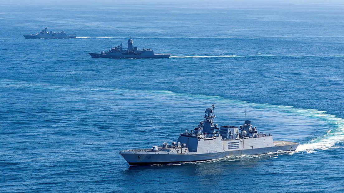 La India y Singapur realizan ejercicios militares en el mar de la China Meridional
