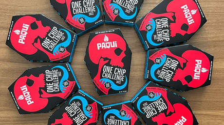 El reto viral de comer una papa frita extremadamente picante podría haber provocado la muerte de un adolescente