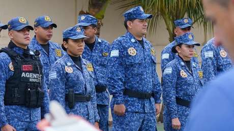 "Tienen más barriga que yo": agentes de Guayaquil comienzan a ejercitarse tras críticas del alcalde