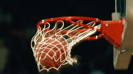 Sentencian a 150 años de prisión a un exentrenador de baloncesto por agredir sexualmente a sus discípulas