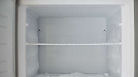 Un hombre conservó en Suecia por más de 5 años el cadáver de su pareja en un congelador para cobrar su pensión