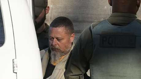 Abogados del sospechoso de asesinar a 2 adolescentes aseguran que estas murieron en un rito pagano