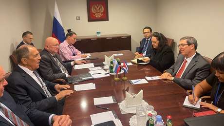Serguéi Lavrov se reúne con su homólogo cubano Bruno Rodríguez