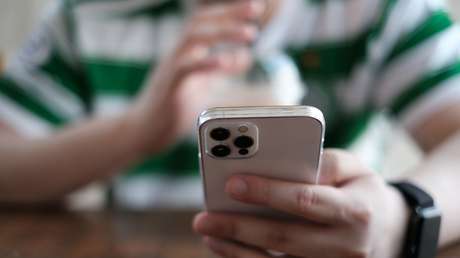 Regulador ruso: la radiación de todos los teléfonos móviles es peligrosa