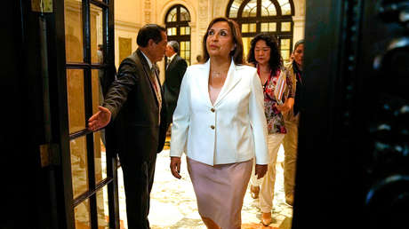 Boluarte comparece ante la Fiscalía de Perú y su abogado dice que "no hay víctimas" de la represión