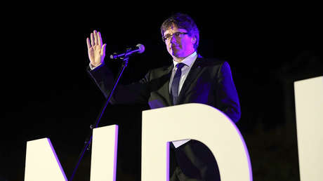 Puigdemont no quiere "pasar página" y llama a los catalanes a la movilización independentista