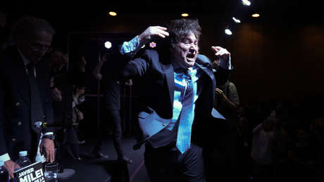 Javier Milei sale en defensa de un asesor suyo que protagonizó polémica sobre el Holocausto