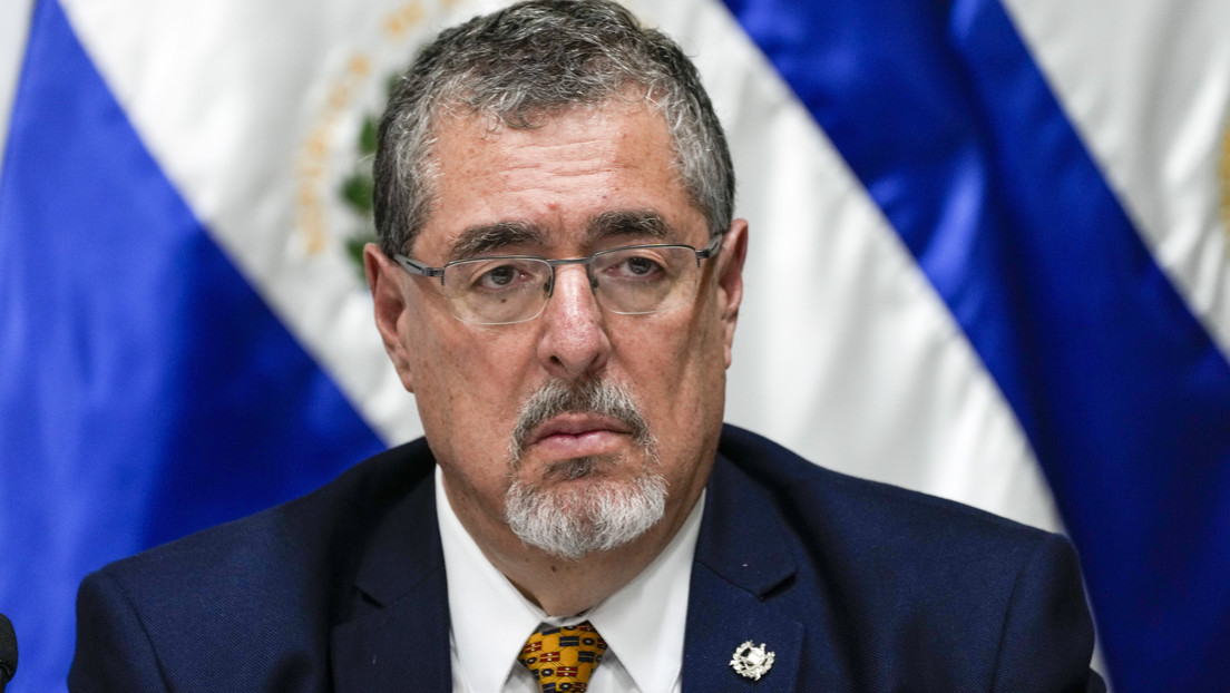 Bernardo Arévalo retoma su gira por EE.UU. mientras la crisis en Guatemala amenaza su posesión