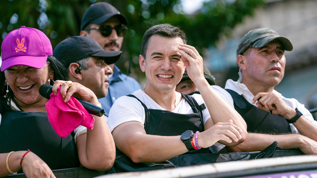 "Las cuentas no cuadran": denuncian por evasión tributaria al candidato Daniel Noboa en Ecuador