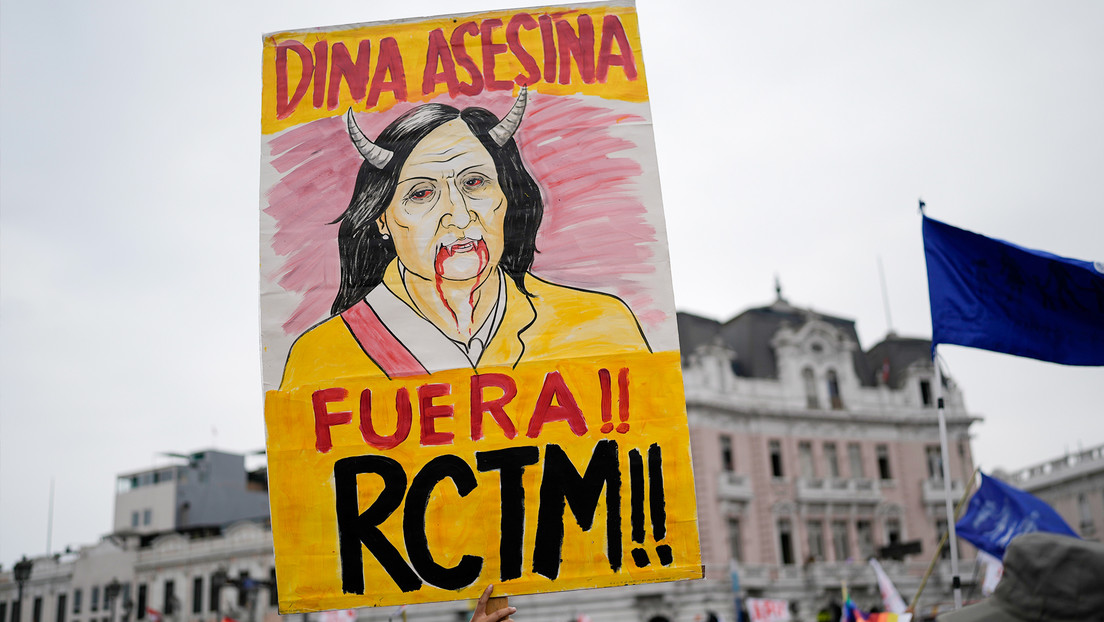 "¿Cuántos muertos quieres para que renuncies?": protestan contra Boluarte en su gira en Alemania