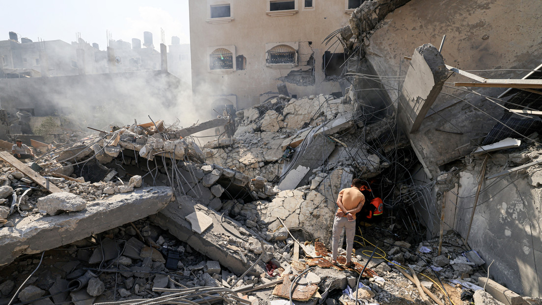 Unas 1.200 personas siguen atrapadas bajo los escombros en la Franja de Gaza