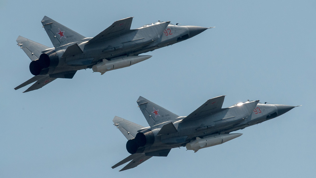 Putin: "Aviones rusos con misiles hipersónicos Kinzhal comienzan a patrullar el mar Negro"