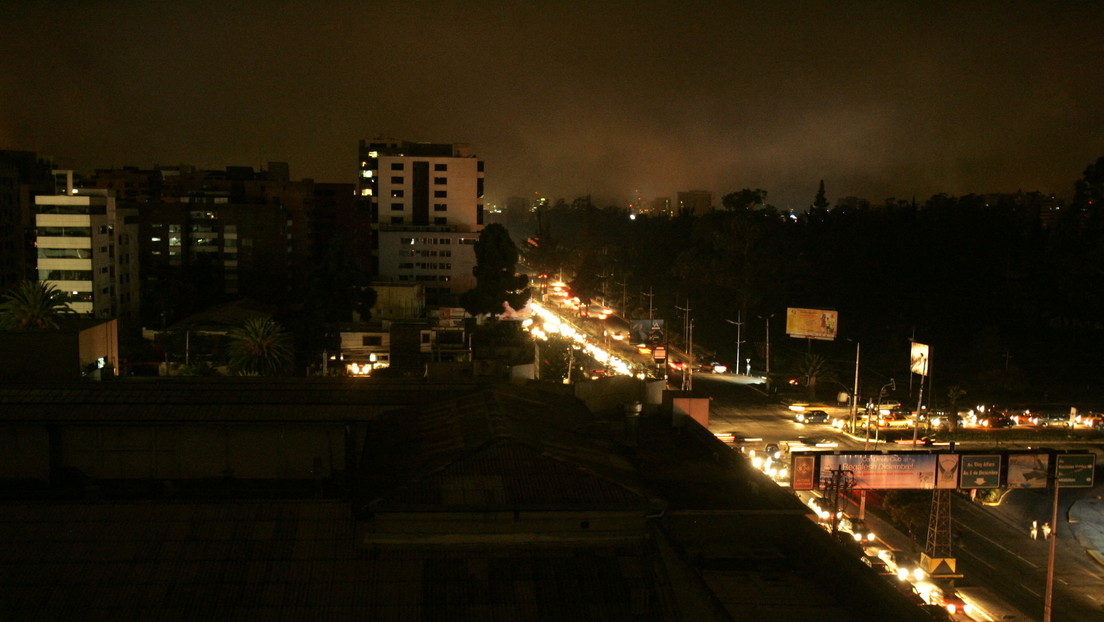 Ecuador declara emergencia en el sector eléctrico