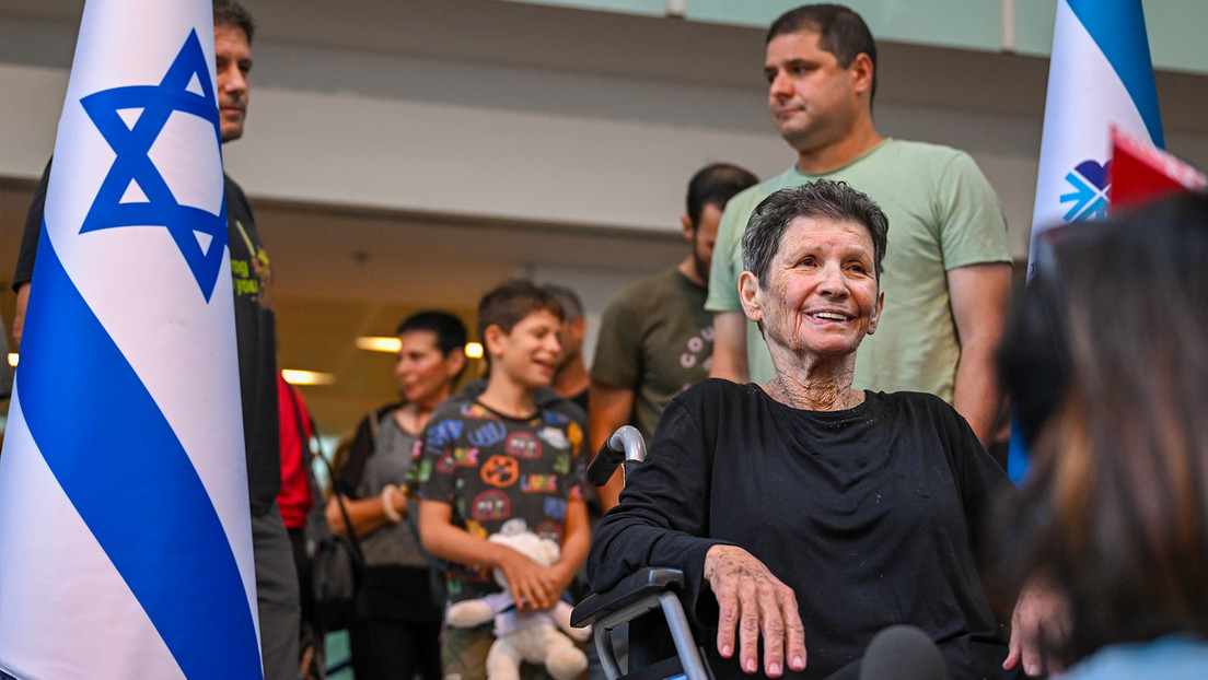 Escándalo en torno a anciana israelí liberada por Hamás: ¿de qué la acusan?