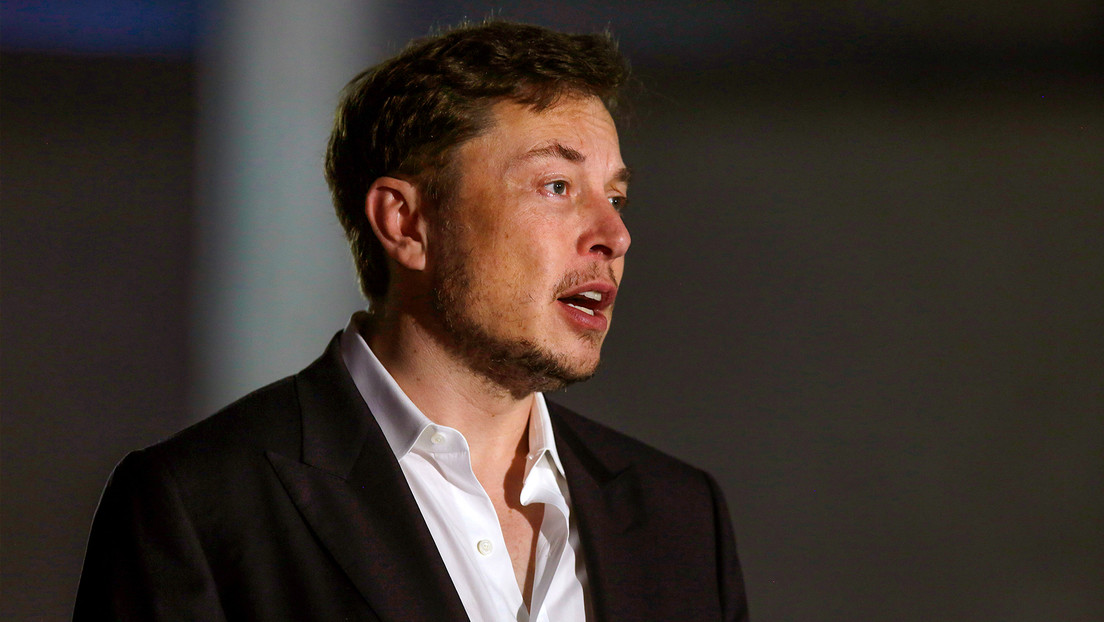 "¿Curas encarcelados?": Musk reacciona a un video de Tucker Carlson sobre la persecución religiosa en Ucrania