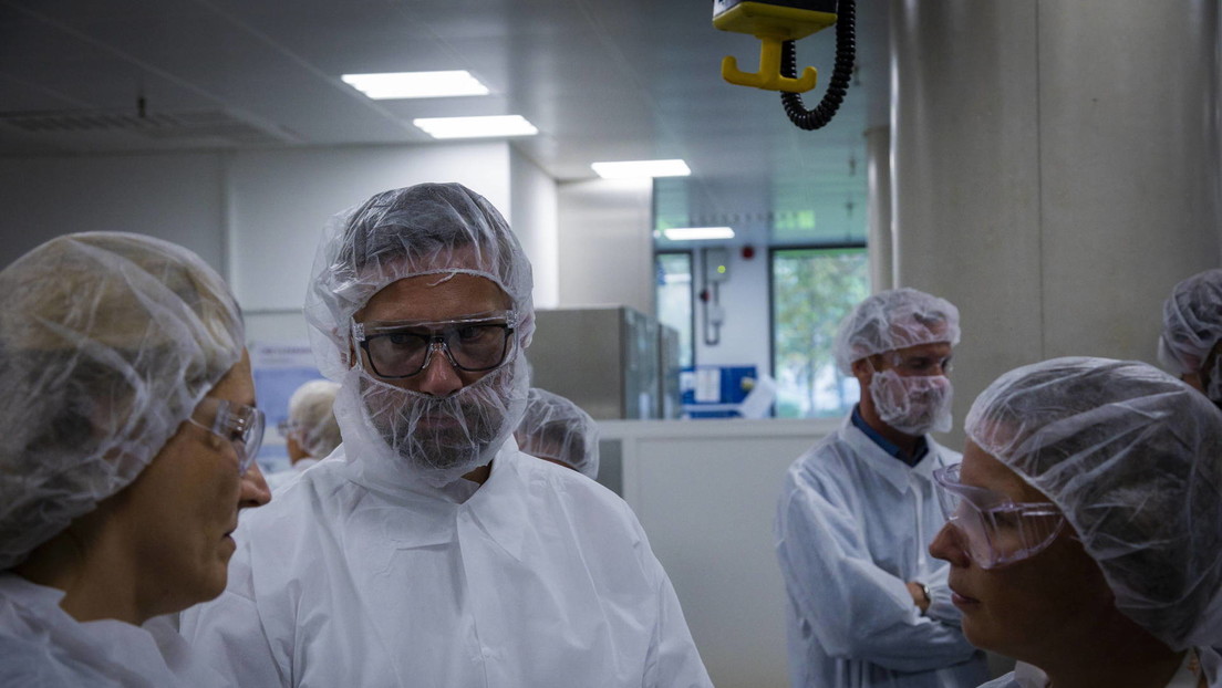 Ciudad ucraniana decreta clases en línea en las escuelas debido a un brote de hepatitis A