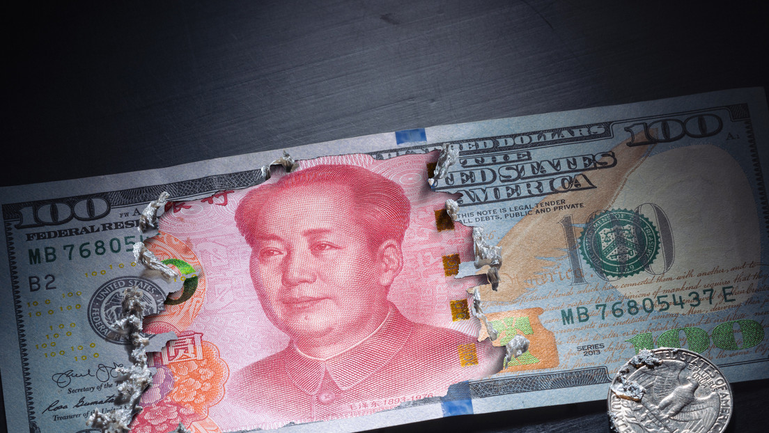 Aumenta la desdolarización a la luz de riesgos crecientes de la fragmentación financiera