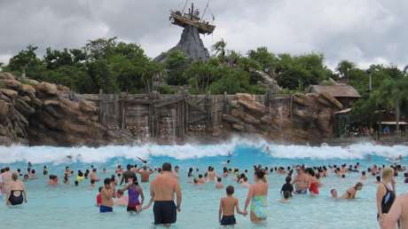 Una mujer demanda a Disney por 50.000 dólares por las lesiones sufridas en un tobogán de velocidad