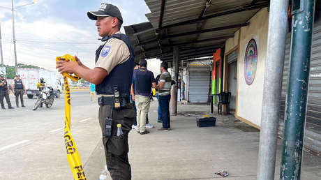 La Fiscalía de Ecuador investiga el hallazgo de un hombre calcinado en el centro del país