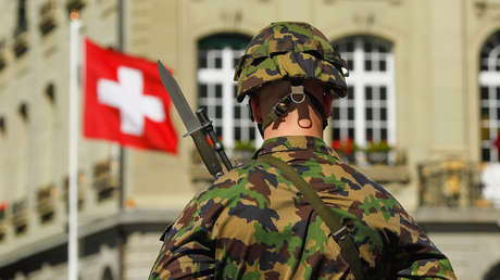 Bloomberg: El partido más grande de Suiza quiere consagrar la neutralidad perpetua en la Constitución