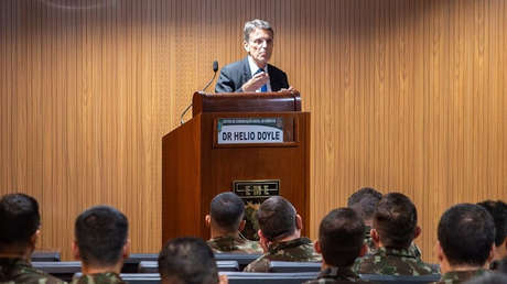 El presidente de los medios públicos de Brasil dimite tras un comentario crítico contra Israel