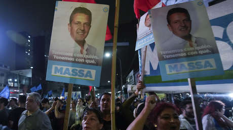 VIDEO: Concentración de seguidores de Sergio Massa cerca de la sede de la Unión por la Patria