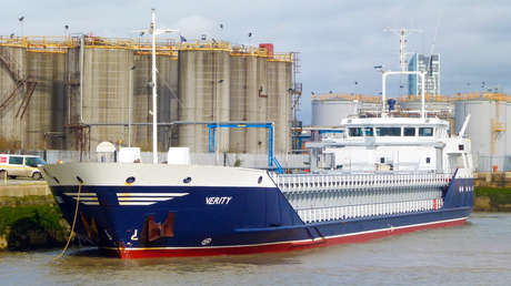 Varios desaparecidos tras naufragar un carguero británico frente a las costas de Alemania