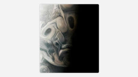 "¡Picasso!": Una sonda de la NASA capta una 'cara' en la superficie de Júpiter