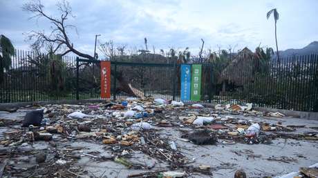 Gobierno de México intensifica sus esfuerzos para "poner en pie" Acapulco tras el huracán Otis