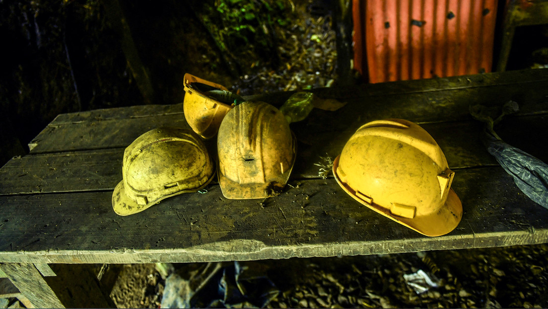 La Policía de Colombia confirma la muerte de dos personas atrapadas en una mina tras una explosión