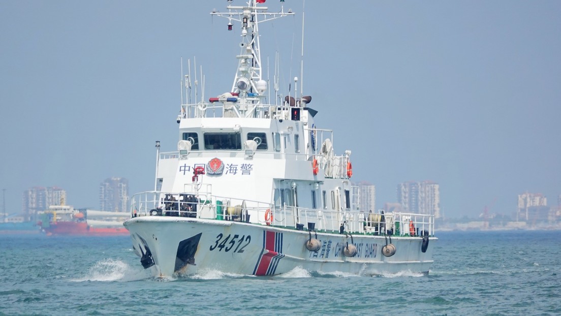 China insta a Filipinas a no infringir su soberanía territorial tras un incidente con buques filipinos