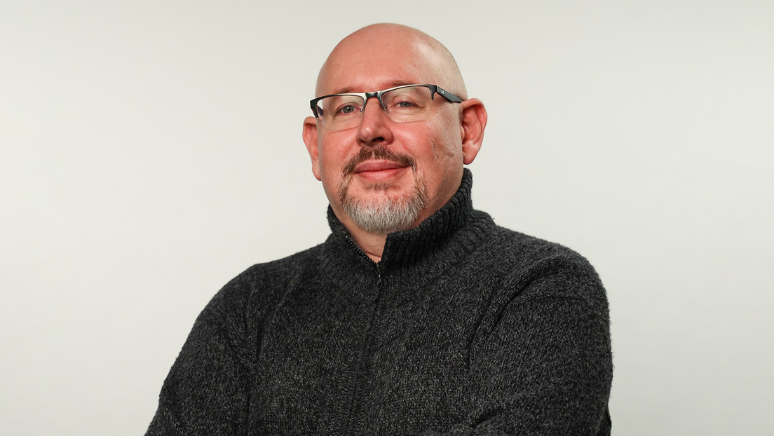 Hablan de libertad y tienen las manos negras