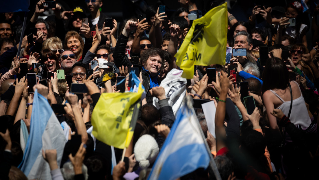 "La única salida es con libertad": Vargas Llosa y 9 expresidentes iberoamericanos respaldan a Milei