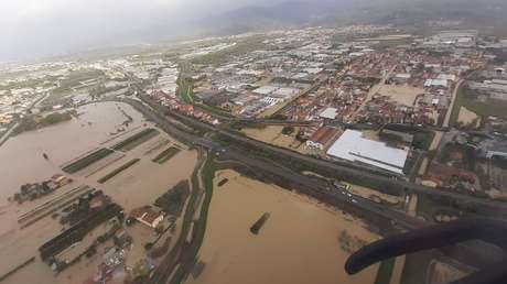 Italia, en "emergencia regional" por inundaciones que han dejado al menos tres muertos