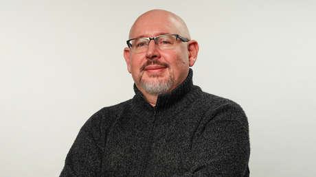 Hablan de libertad y tienen las manos negras