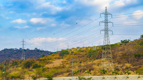 Gobierno de Ecuador suspende sorpresivamente el racionamiento eléctrico para este viernes